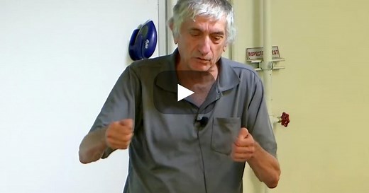 How to Build a Quantum Supercomputer