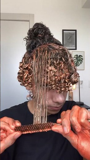 Pintando os cachos de ruivo/laranja🧑‍🦰 #mofajang #curlyhair #cachos #finalização #viralvideo