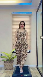 Crafted for women who appreciate style and comfort, this jumpsuit is the perfect blend of sophistication and ease. Make a bold fashion statement with our jumpsuit, your go-to outfit for any occasion. Embrace the trend with this jumpsuit masterpiece and redefine your wardrobe with timeless elegance. | JIXI CLOTHING