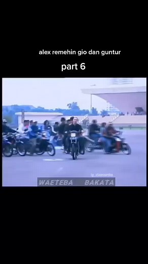 Pertarungan Motor di Preman Kampus: Galang vs. Roger