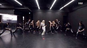 21K views · 750 reactions | 청하(CHUNG HA) - " Snapping" 안무 영상 (Dance Practice) #청하 #CHUNGHA #Snapping #안무영상 #Dance_Practice #청하의연습실 | Kpop Entertainment | Facebook