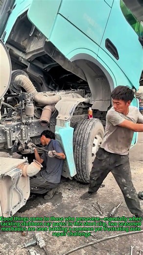 Never Struggle with Stuck Bolts Again! Pro Mechanic’s Secret to Removing Stubborn Fasteners Safely