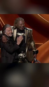 Christopher Judge hugging Al Pacino #GodofWarRagnarok #TheGameAwards | IGN