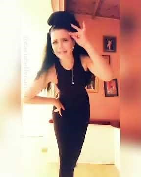 هما الحلوين علشان حلوين يعملوا كده اهو 💃
