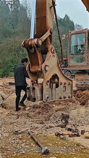 Massive Hydraulic Breaker Repair | Dual Cylinder Iron Bull Power 💥🔧