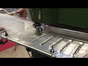 Nibbler-Pullmax in action at MotoRRetro workshop