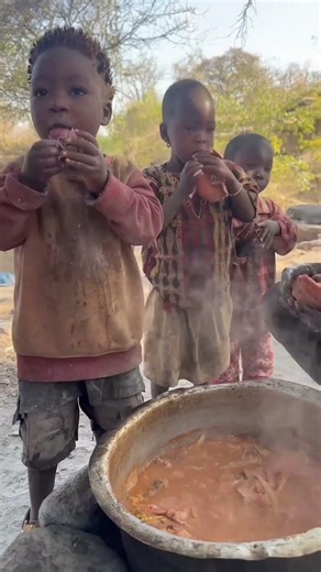 The daily life and diet of the Hazarbi tribe #africa