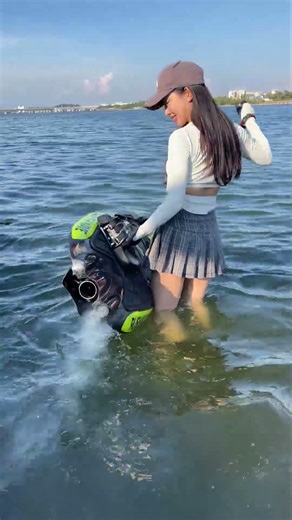 RUSH WAVE ,Feel the joy of surfing in summer#rushwave #Surfing #surfboard #gasolinesurfboard