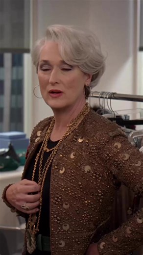 537K views · 5.2K reactions | La moda es un factor que incluye, provoca, evoluciona… Para algunos es solo moda Para otros es parte de su profesión Para otros,es más que eso es la manera de comunicar de dar tu manifiesto al mundo. Y cada vez que veo esta escena tengo la misma sensación La moda no es efímera ni menos importante Depende de la manera en la que te expresas y nadie está fuera Xoxo Ye﫧 | Gente de moda | Facebook