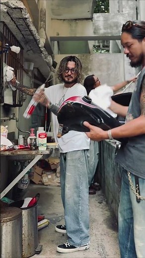 How to Style Ripped jeans 👖💀 #levis #levis501 #rippedjeans