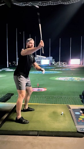 Martin Borgmeier on Instagram: "😳 Can you do this? I’m leaving the one-handed magic to the master here: @_snappygilmore 🚀 . #golf #snappygilmore #happygilmore #golfing #topgolf #golflife #golffun #golfmemes #golfmeme #pgameme #golfer #golfers #longestdrive #longdrive #drivingrange #golfreel #golftip #golfhack #golfpro #pgatour #golftechnique #golfgear #pgapro #tigerwoods #golfporn #golfaddict #golfrange #golflessonsneeded"