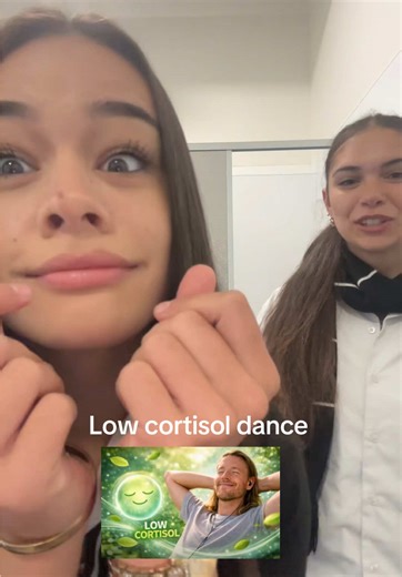 A bit late to the trend #ava#lily