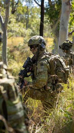 1st Battalion makin' it rain! 💥 🔥 Soldiers polished their skills during Exercise Septimus Stride in Townsville recently. The 1 RAR soldiers conducted blank and live fire training serials to practice, designed to prepare 1st Battalion for 3rd Brigade’s Exercise Brolga Sprint and subsequent sea-to-land training as part of the Sea series of exercises. 💪🇦🇺 #YourADF #AusArmy | Defence Australia