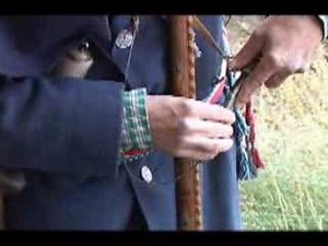 A demonstration of an American flintlock long rifle.