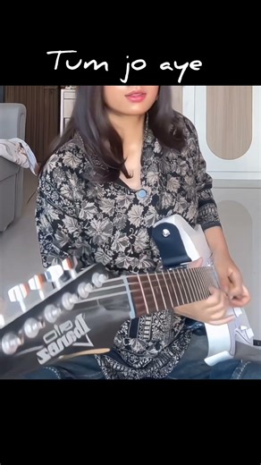 Tum Jo Aaye Zindagi Mein - Suhani Cover 🎸 #Pritam #Shorts