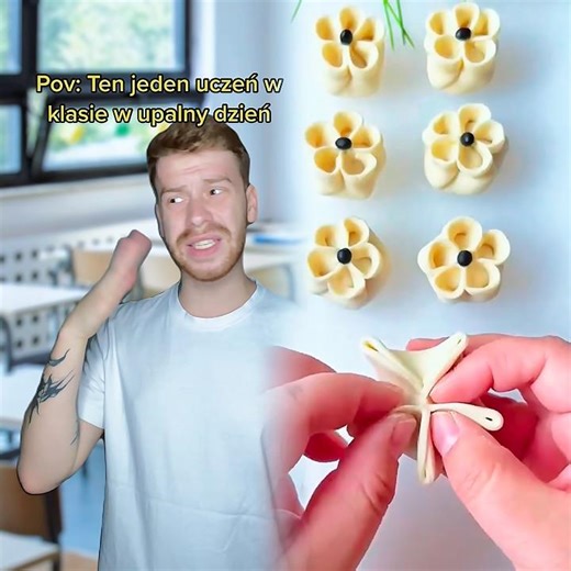 POV: Upalna sala, cisza panuje – uczeń czeka na koniec lekcji.