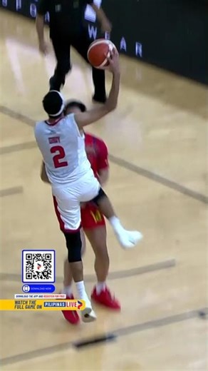 Jeremiah Gray with an ACROBATIC FINISH for Ginebra | PBA Season 50 Philippine Cup