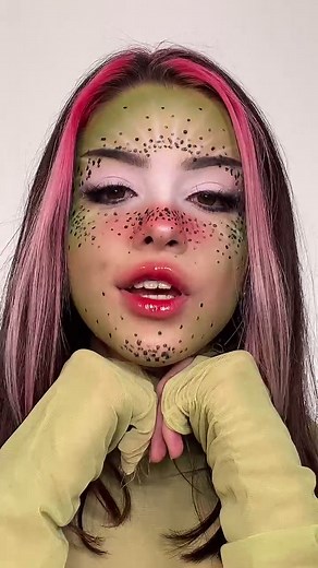Emoji-Inspired Kiwi Makeup Look | Face Hurt Makeup Tutorial