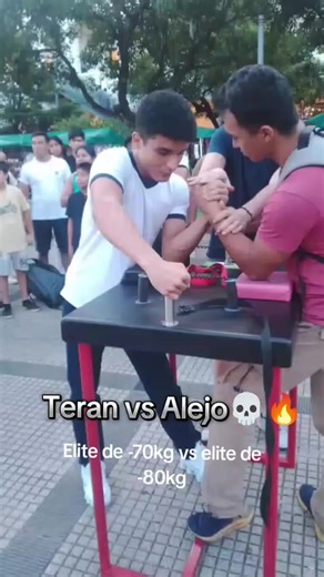Gabriel vs Luis Alejandro: Arm Wrestling Showdown