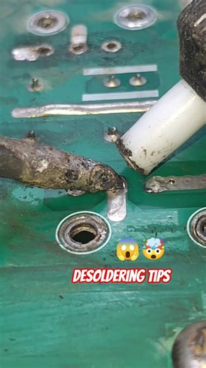 This one technique changes everything about desoldering #soldering #hacks