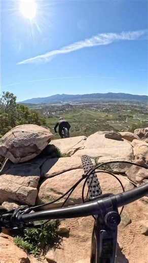 Testing the Amflow on some techy rocks | Norco MTB #downhillmountainbiker