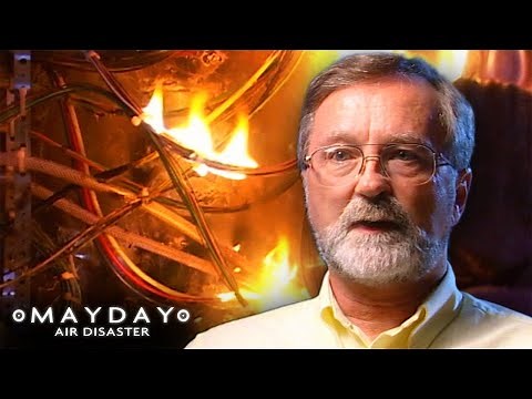 An On Board Emergency! | Fire On Board | Mayday: Air Disaster