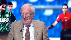 Men in Blazers on Instagram: "PULISIC 87TH MINUTE GOAL CAUSES ITALIAN TELEVISION MELTDOWN FOR THE AGES: Americans not been this popular in Italy since Patton's 7th Army liberated Palermo  奈奈奈 via @jakub_balicki1"