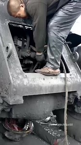 982K views · 7.7K reactions | Loader Differential Repair. #loader #mechanic #mechaincmike #differential | Mechanic Mike | Facebook