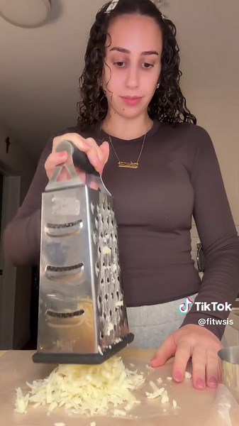 My perfected 4 cheese Mac N Cheese recipe🧀 INGREDIENTS: 1lb pasta noodle of choice (cavatappi or macaroni are my favorites!) 2 tbs chicken base or chicken bouillon 6-8oz (1.5-2cups) sharp cheddar 4oz (1 heaping cup) Gruyère cheese 4oz (1 heaping cup) Gouda cheese (regular not smoked) 4oz (1 heaping cup) Monterey Jack 4 tbs salted butter 4 tbs flour 3 cloves crushed garlic 1 12 oz can unsweetened evaporated milk 2 cups half and half (preferably room temp) 2oz (4tbs) cream cheese 1/3 cup grated P