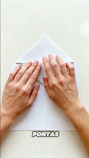 How to make a paper airplane that always flies and never falls! Easy origami and paper folding