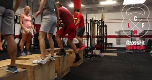 Une Nouvelle Année...... Et des Bonnes Résolutions ! Lancez-vous ! "Starter Kit" : 4 cours pour seulement CHF 80.- Nous sommes là pour VOUS ! https://clients.mindbodyonline.com/classic/ws?studioid=194021&stype=41&sTG=22&prodId=10293 | CrossFit Le Rouge