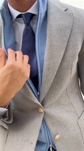 DAMAT TWEEN New Collection winter fall 25/26 just arrived هذا الموسم تجدون ما يسركم من الاختيارات الجميلة، نسعد بزيارتكم و تسرنا خدمتكم . العنوان : شارع الاستقلال (امحمد المقريف سابقاً) ‏ https://maps.google.com/?q=32.892227,13.184539 مواعيد العمل طوال أيام الأسبوع: 9:30 صباحاً الي 10:00 مساء الجمعة 5:00 مساء الي 10:00 مساء يمكنكم الاتصال و الاستفسار على الواتس أب و الراقم الاتي / 0917970500 | DAMAT TWEEN Tripoli