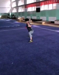 How about some Guan Dao training today? What is your training? For more videos please follow us on YouTube at https://m.youtube.com/ukshaolintemple #wushu #wushutaolu #southampton #guandao | UK Shaolin