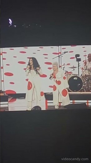 Cyndi Lauper & Cher - Girls Just Want to Have Fun - Finale -Farewell Tour - Hollywood Bowl - 8/30/25