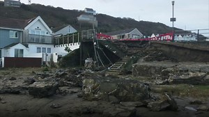 Family flees home after sea wall collapse in Portreath