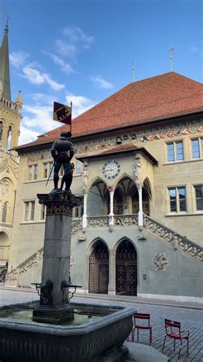 Bern Old Town Walk: Rathaus & Vennerbrunnen | Switzerland 🇨🇭#Bern #switzerland #travel