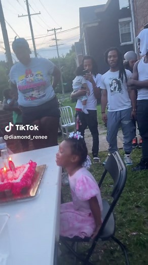 Diamond Brown (@diamond_renee)’s videos with original sound - Diamond Brown