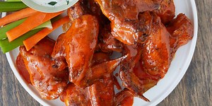 Awesome Slow Cooker Buffalo Wings