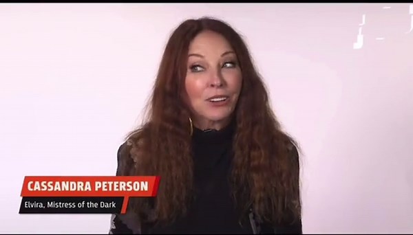 Elvira’s real life car is a Tesla. #cassandrapeterson #elviramistressofthedark #elvira #icon #tesla