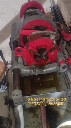 electric pipe threading machine working