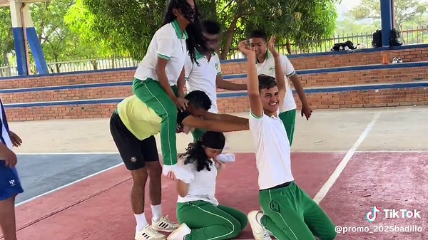 Llévame en tu cicla 🥴#paratii #viral_video