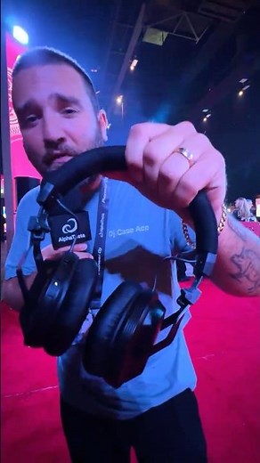HDJ-F10 with the XDJ-AZ with built-in SonicLink transmitter