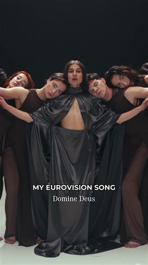 В найгустішій темряві розбите серце через щілини обовʼязково заповнить світло! Це… CATHARTICUS In the darkest hour the heart will let the light seep through its cracks. That’s… CATHARTICUS #jerryheil