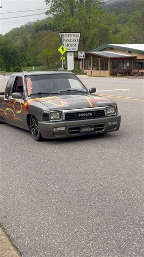 SICK Graphics On This Toyota Pickup at Mini Truckin’ Nationals #sickminitrucks #minitrucks #minitruckin | SICK Mini Trucks