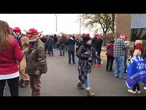 Thousands of Trump Supporters Wait to Get in to Lansing Rally