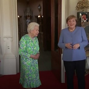 Angela Merkel has worked with five British prime ministers in her time as Germany's chancellor. But there has been only one Queen. | DW News