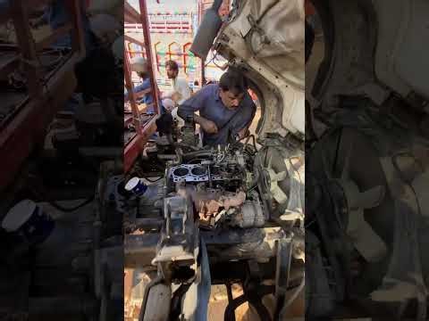 How to 4 cylinder install truck engine piston
