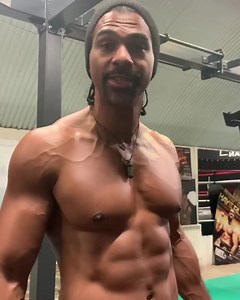 331K views · 2.6K reactions | I’m asked daily how much weight I’ve lost since retiring. The answer is, I weigh the same as I did a decade ago. 96kg - 210lbs - 15stone My healthy lifestyle consists of: Max 1 hour of exercise 5 days a week. Consistent clean diet, 3 litres of water and plenty of fun ideally in the sun with occasional rum… seems to be the key for me!  | David Haye | Facebook