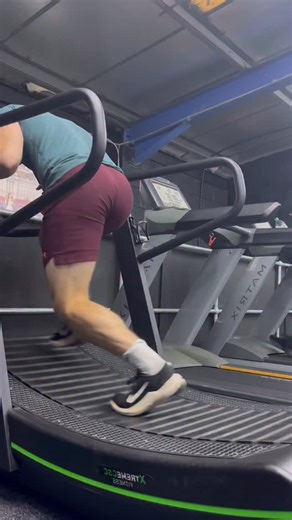 Ben Simons on Instagram: "There seems to be a general and specific camp when it comes to strength training. The general camp don’t want to waste valuable time and energy using what is essentially a less intense strength stimulus, and slow speed stimulus. The specific camp want to ensure all training stimuli transfer directly to competitive performance, with no competitive/maladaptation so to speak. I was once a general zealot… until I started pushing bobsleighs, and other heavy objects. Not only