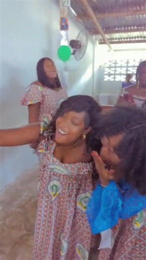 Shaaaaa….. lommmm hummm sensation. À la JMC c’est que la joie 🤩. Encore plus de 20 ans à venir #chretien #catholic #togo #tiktoktogo🇹🇬 #lomejor @JMC Saint Daniel Comboni